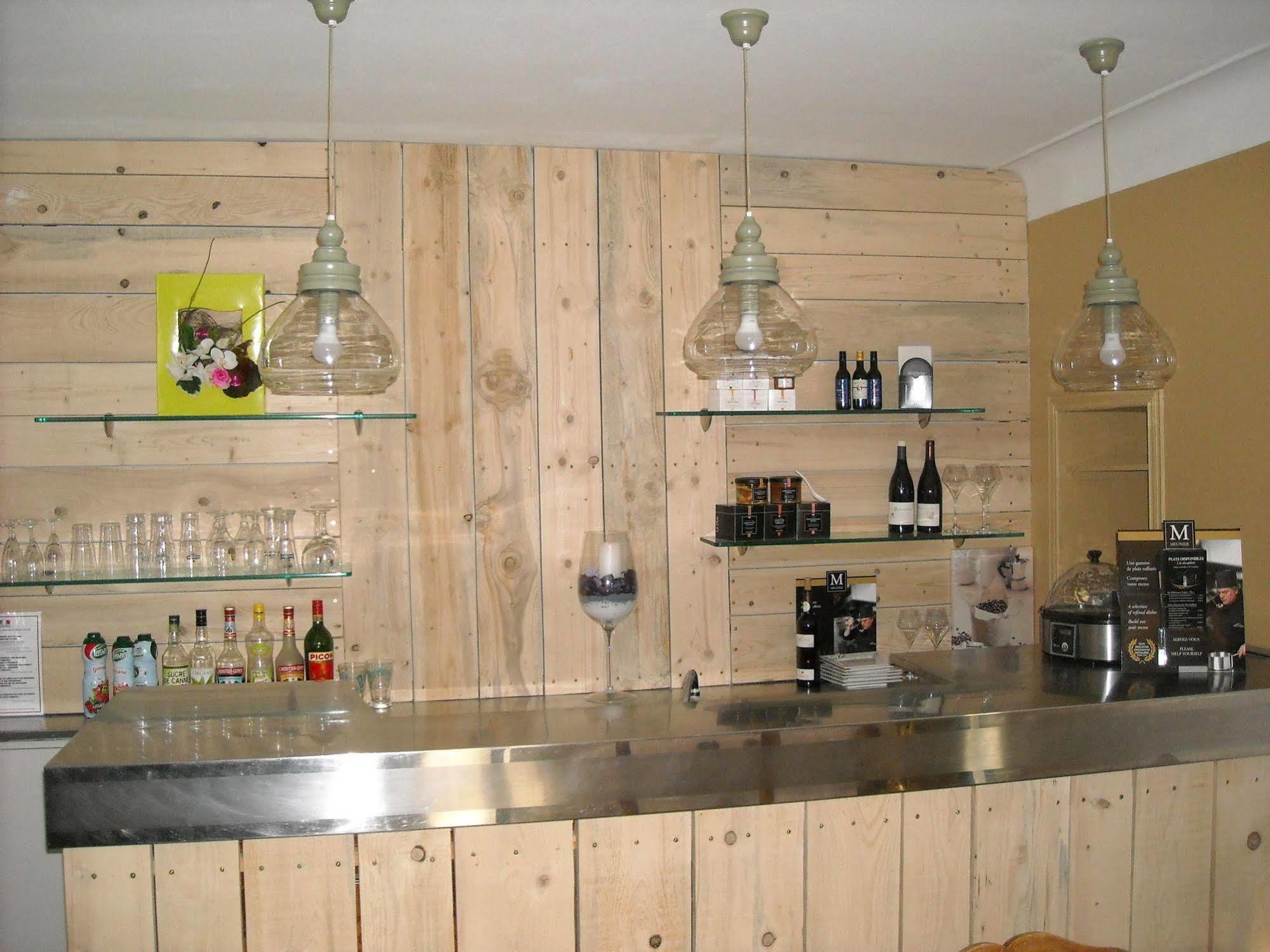 Saint-Hilaire-de-Brethmas Hotel Ecusson מראה חיצוני תמונה
