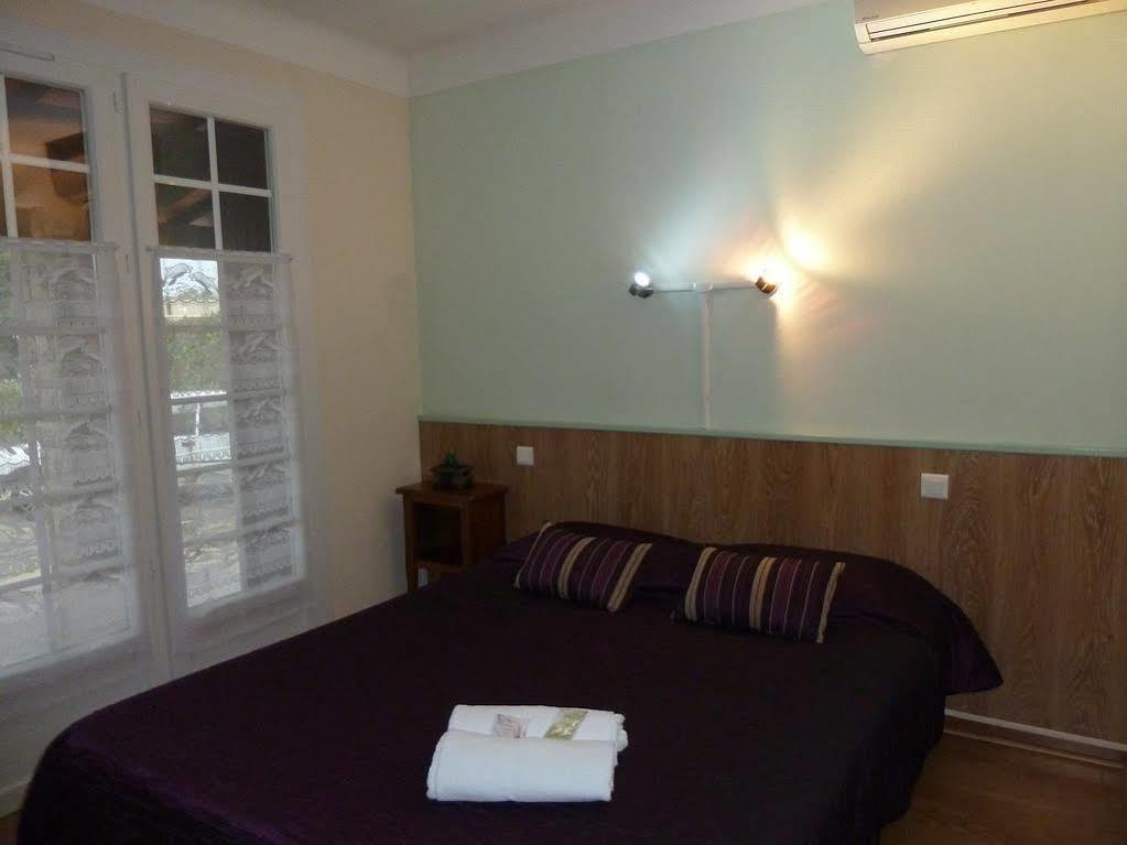 Saint-Hilaire-de-Brethmas Hotel Ecusson מראה חיצוני תמונה
