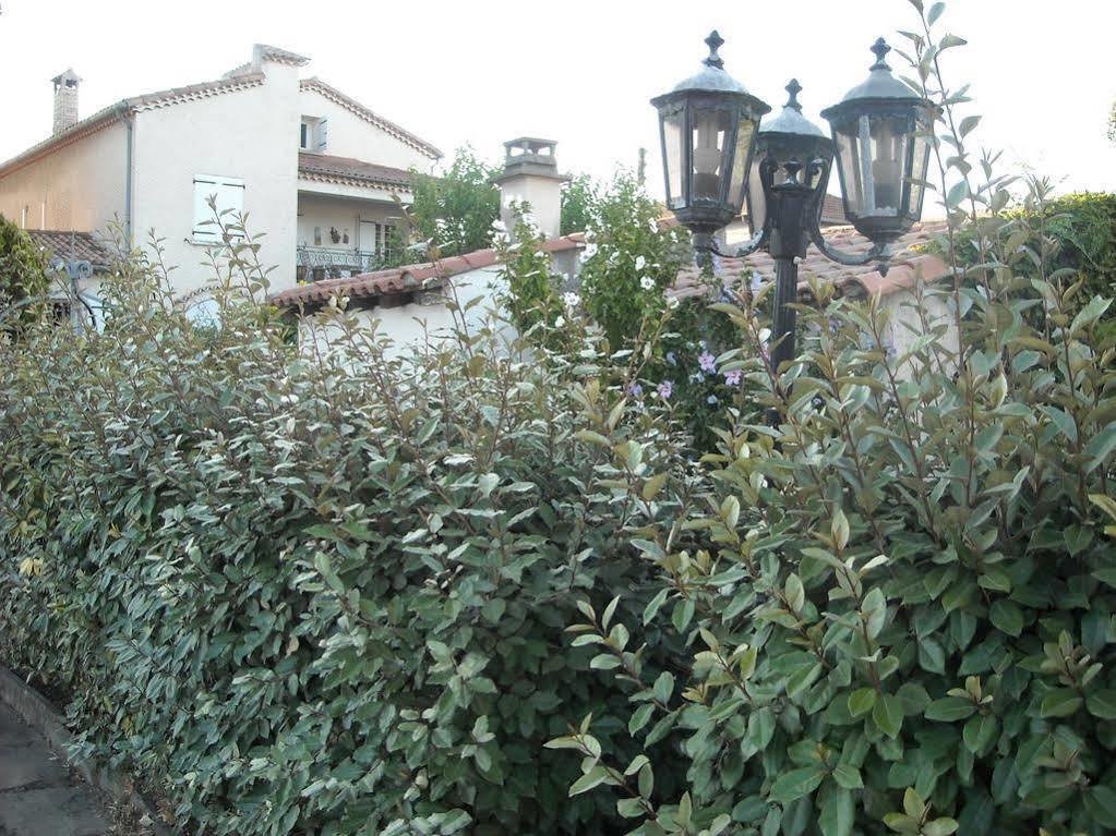 Saint-Hilaire-de-Brethmas Hotel Ecusson מראה חיצוני תמונה
