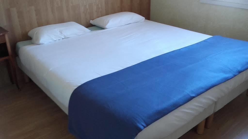 Saint-Hilaire-de-Brethmas Hotel Ecusson מראה חיצוני תמונה