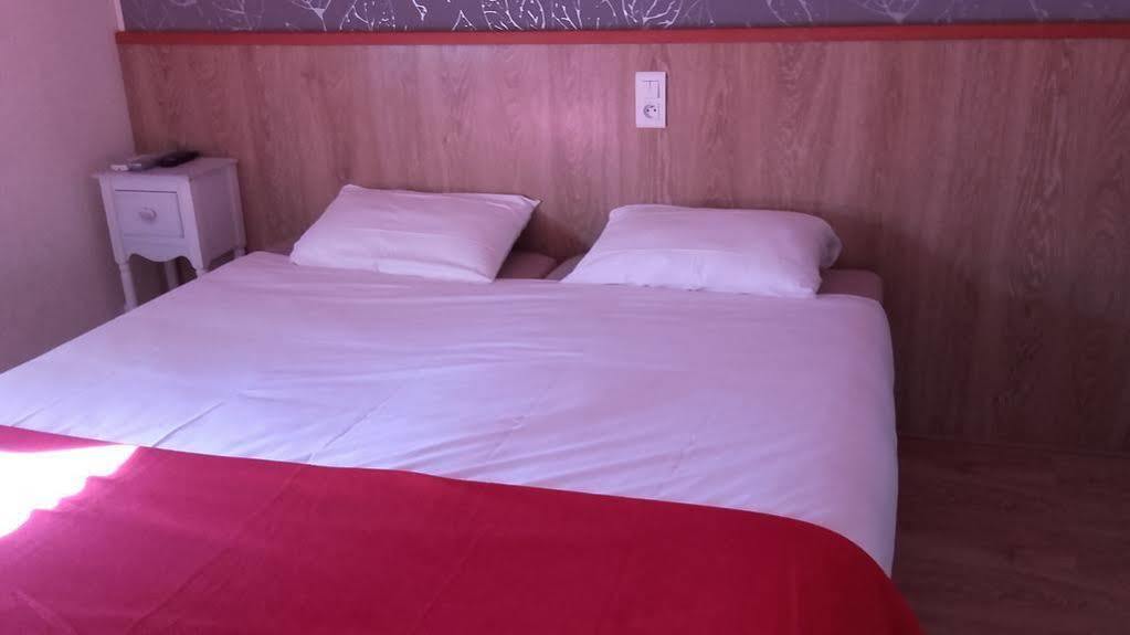 Saint-Hilaire-de-Brethmas Hotel Ecusson מראה חיצוני תמונה