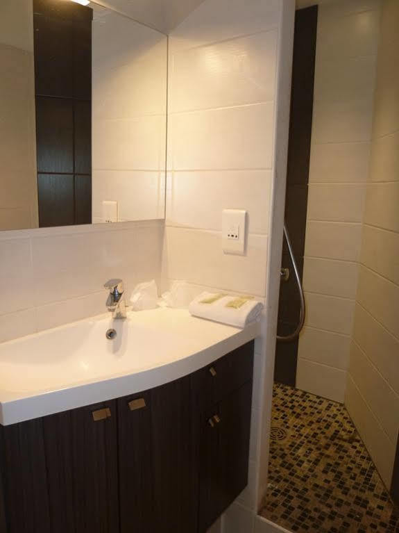 Saint-Hilaire-de-Brethmas Hotel Ecusson מראה חיצוני תמונה
